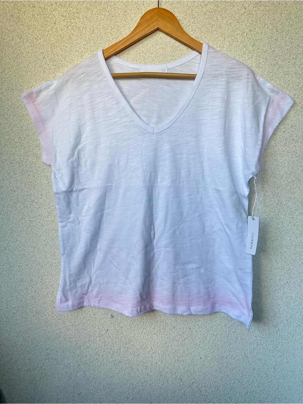 NWT SIX/FIFTY White Slub V-Neck Tee Pink Trim Cap Sleeve Top, Size Large